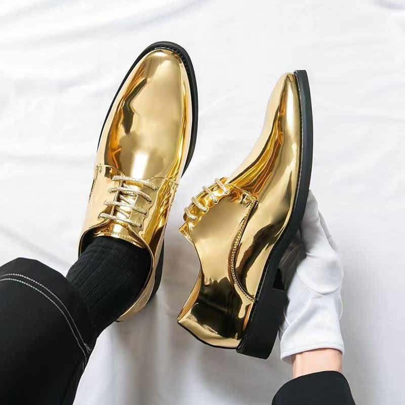 Formal Men Daily Wear Shoes - รองเท้าหนังทรงแหลมสำหรับผู้ชาย ใส่ทำงาน งานเลี้ยง งานพิธีการ รองเท้าหนังสีทองและสีเงินเงาหรูหรา